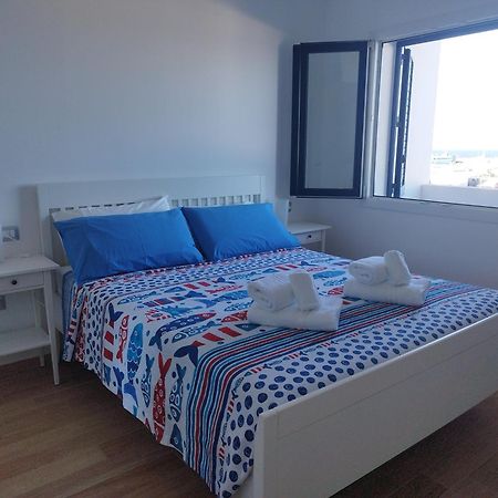 Sky And Sea Apartment Calasetta Extérieur photo