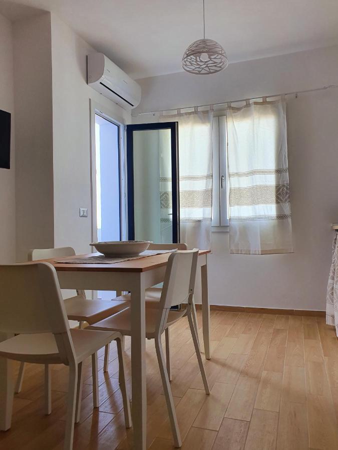 Sky And Sea Apartment Calasetta Extérieur photo