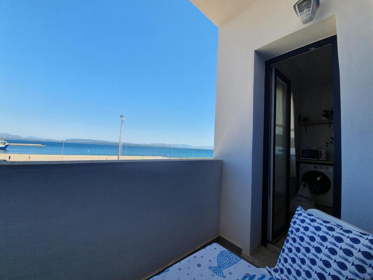 Sky And Sea Apartment Calasetta Extérieur photo